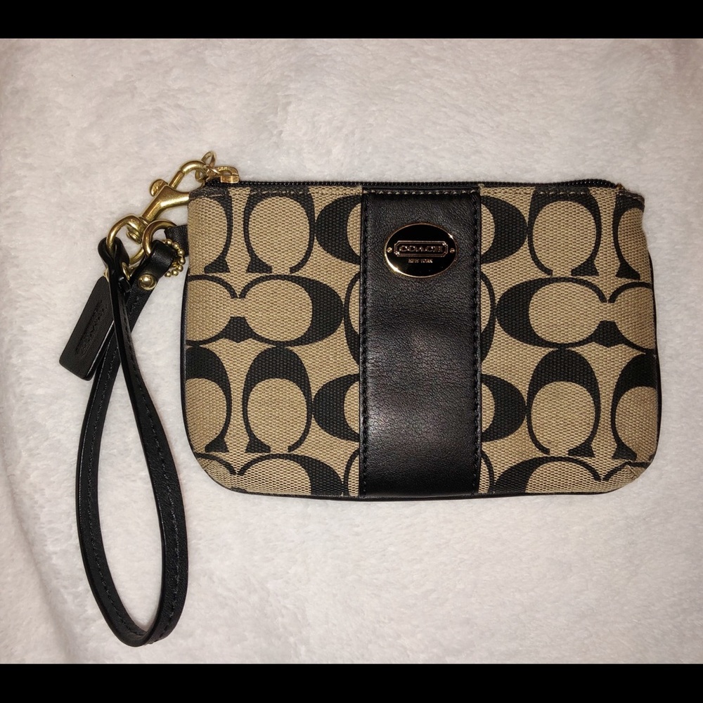 Wristlet